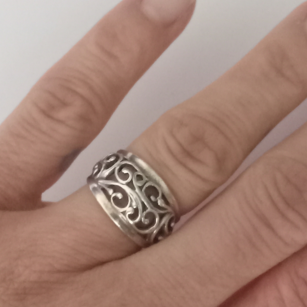 {SOLD} Premier Designs sterling silver ring